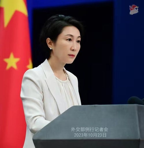 唐香玉主持会议场景