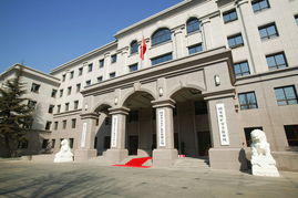 泰国总理佩通坦被解职，中方回应引关注