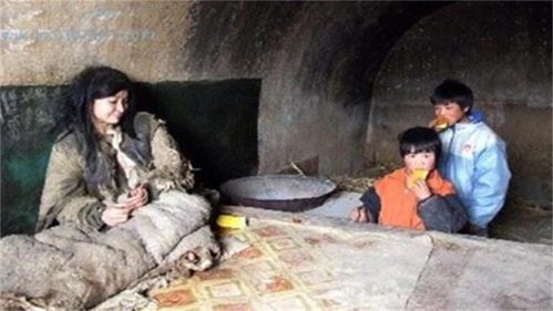 男子离家60载，亲哥哥一眼认出，背后故事感人至深