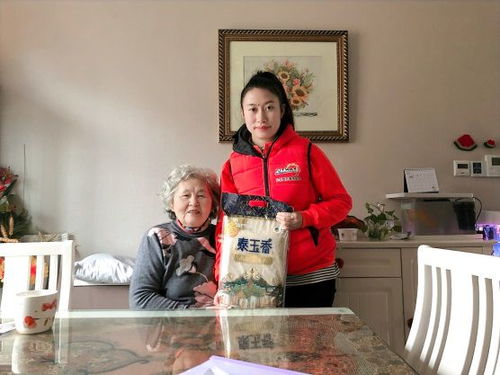 省长现场致敬退休副省长：这份敬意源于何方？