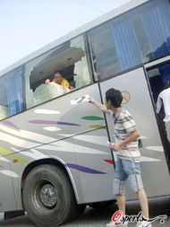 苏州队球迷跨江赴通助威，两地情谊尽显！