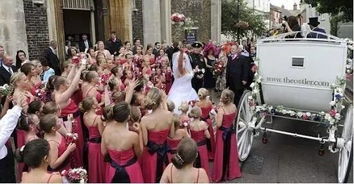 日本女子迎莫迪