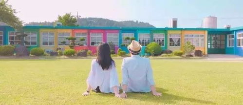 开学日家长的‘表情管理’崩溃记