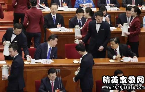 上合组织峰会期间，普京与卢卡申科互动引关注！