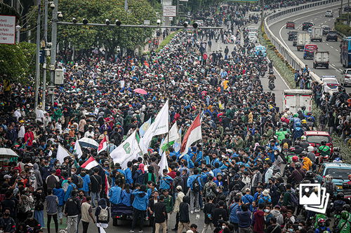 印尼总统取消访华背后：抗议风波下的外交变数