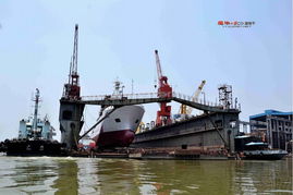 真牛！江南造船厂频频打造十万吨级航母，实力超凡！