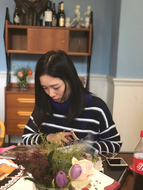 造型师工作场景