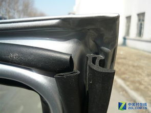 检查车门密封条和底盘示意图