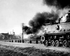 外籍记者阅兵后泪目：愿中东如中国般和平