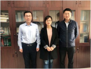 标兵认真执行任务场景