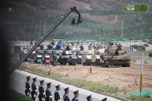 长安街上阅兵武器装备超震撼！