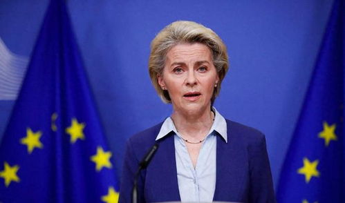 两位领导人在人民大会堂握手