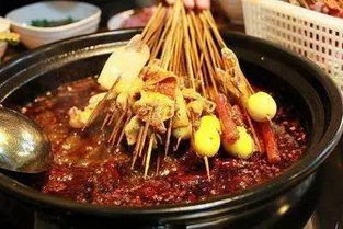 串串店老板观看阅兵后豪气请客，花费达6万元！