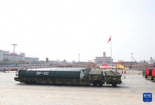 东风 - 5C 核导弹内部构造示意图