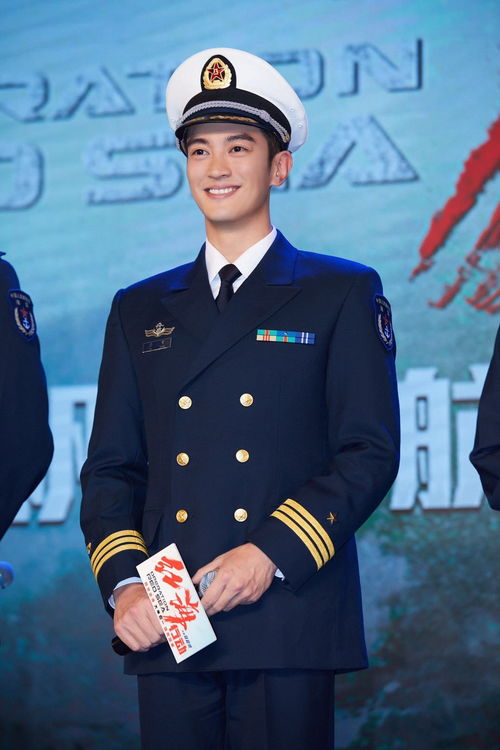 杜江现身阅兵现场！霍思燕一条微博引全网沸腾