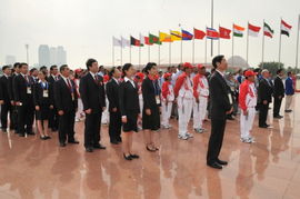 会晤现场庄严肃穆场景