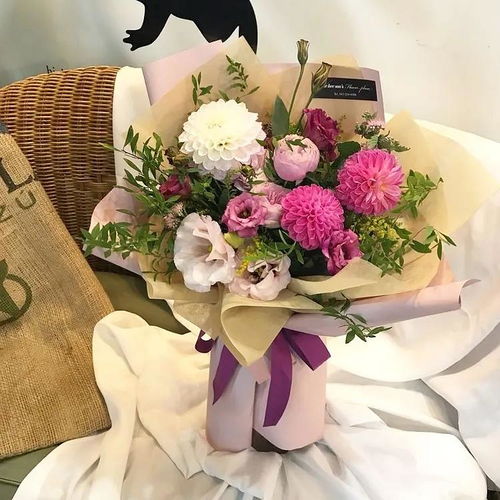 精美的鲜花花束