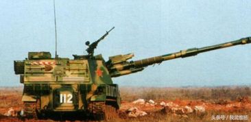 战车队伍缓缓前行