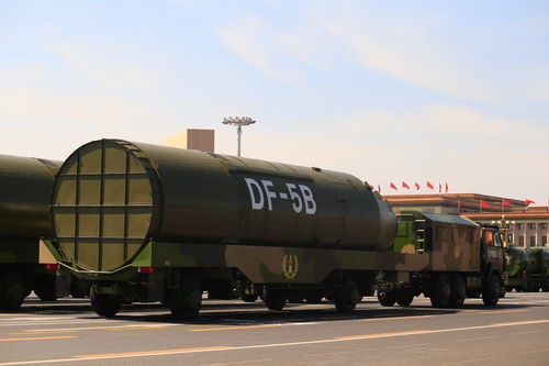 东风 - 5C 核导弹模型展示