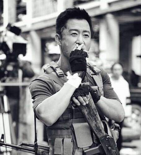 军迷不语，表情包却在疯传？背后真相令人深思