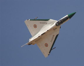 老美指93装备全抄？看看LCA战机的坎坷之路！