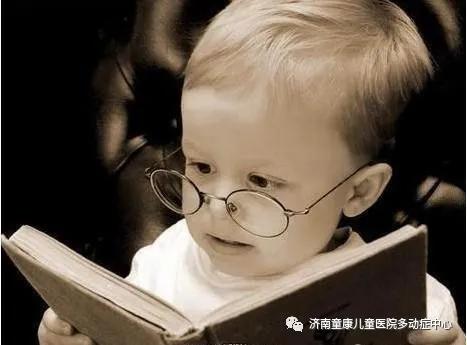 不能露面的阅兵照