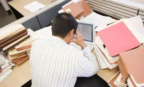 医生将巨款存保姆账户被花，背后真相惊人！