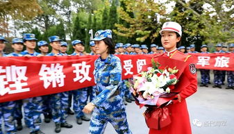 民众欢迎女民兵