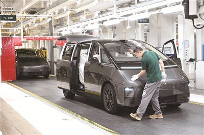 理想汽车生产场景