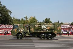 郭帆回应《流浪地球3》改剧本：网友热情调侃下的幽默态度