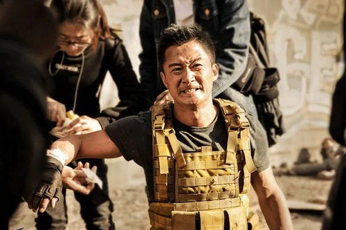 从'小哭包'到硬汉型男：揭秘吴京的真实蜕变之路