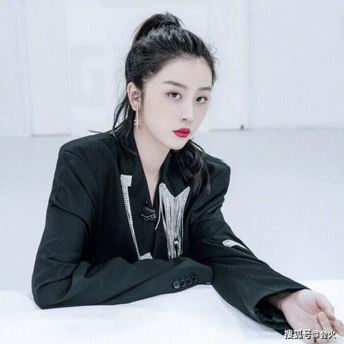 董璇回应不全把钱给张维伊，背后真相引人深思！