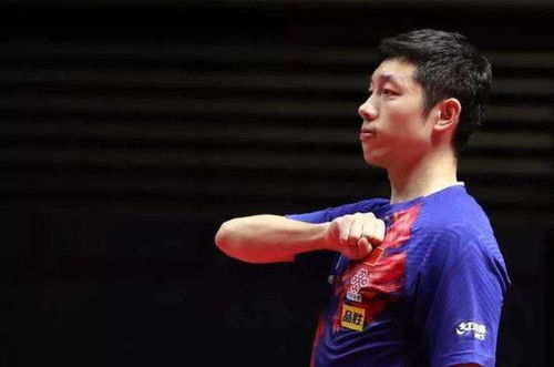 许昕父女互动超甜，这画面太治愈啦！