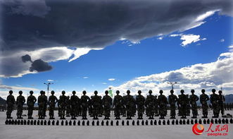 震撼！长沙会战碑旁惊现九三阅兵照片，新型武器霸气亮相