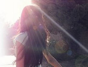 女生半夜如厕遇蛇，惊险一幕吓坏众人