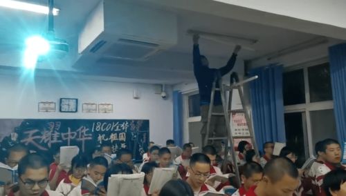 关于石破茂去留的争论场景