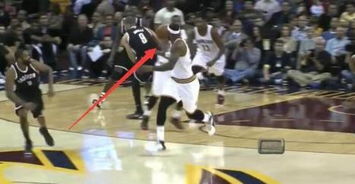 詹姆斯刻苦训练的画面