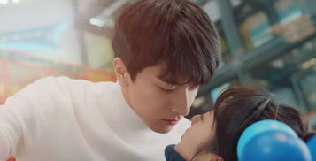 男子工资交女友分手要回遭拒，背后真相令人深思！