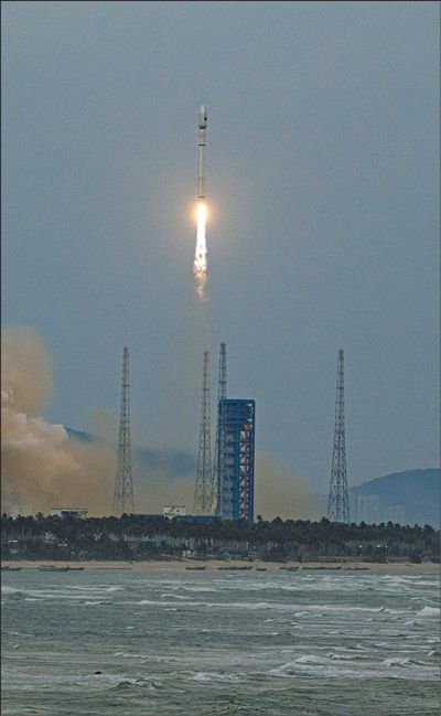 火箭发射现场图