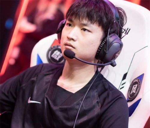 WBG队员庆祝胜利