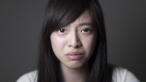 净网行动：女子摆拍嫁国外贫民窟被罚，背后真相令人咋舌！