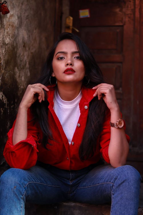 秦岚露出惊讶表情