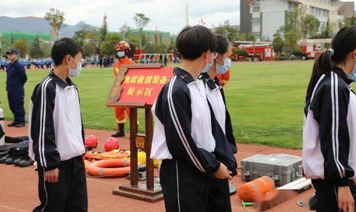 中小学春秋假真的要来了！这背后有何深意？