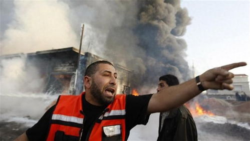 哈马斯人员愤怒回应画面