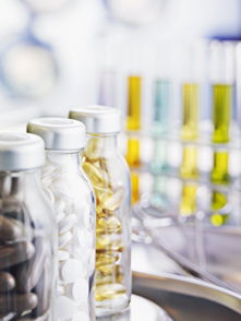 特朗普服用淡蓝色药片，背后真相令人震惊！