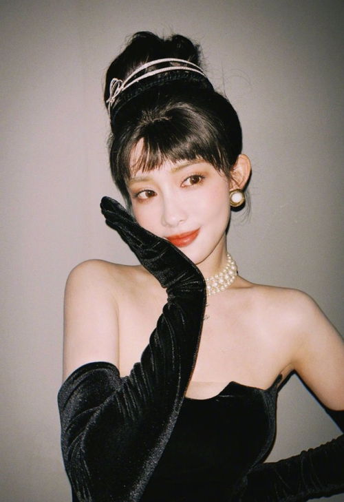 孟子义cos律政俏佳人，惊艳亮相引发热议！