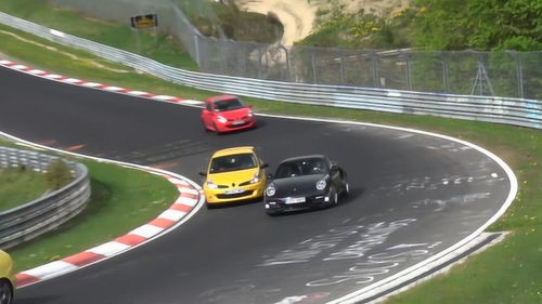 民间车主携SU7 Ultra勇闯纽北，挑战极限速度之旅