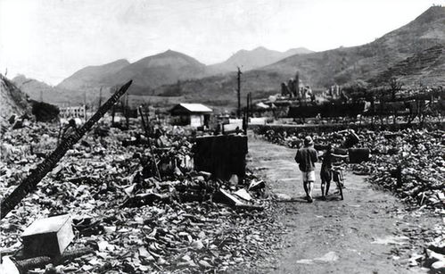 被轰炸后的废墟