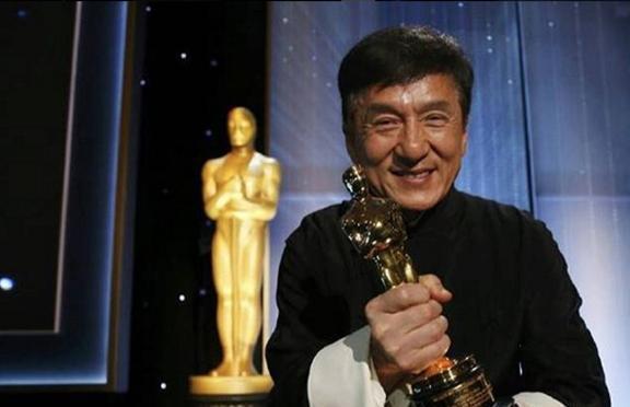 成龙获奖照片