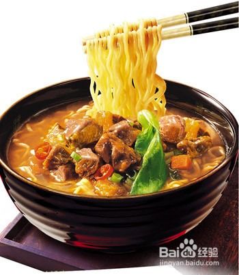 煮方便面的美食图